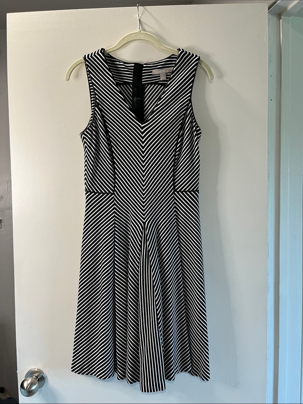 Banana Republic 6 Fit-and-Flare Dress